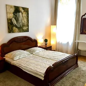 Center Apartment